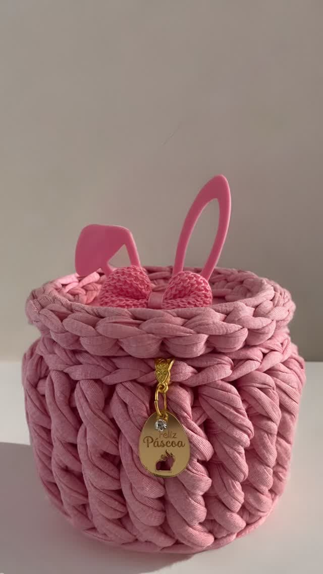 Cesta de Páscoa em Fio de Malha