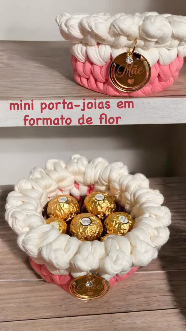 Mini Porta-Joias em Formato de Flor