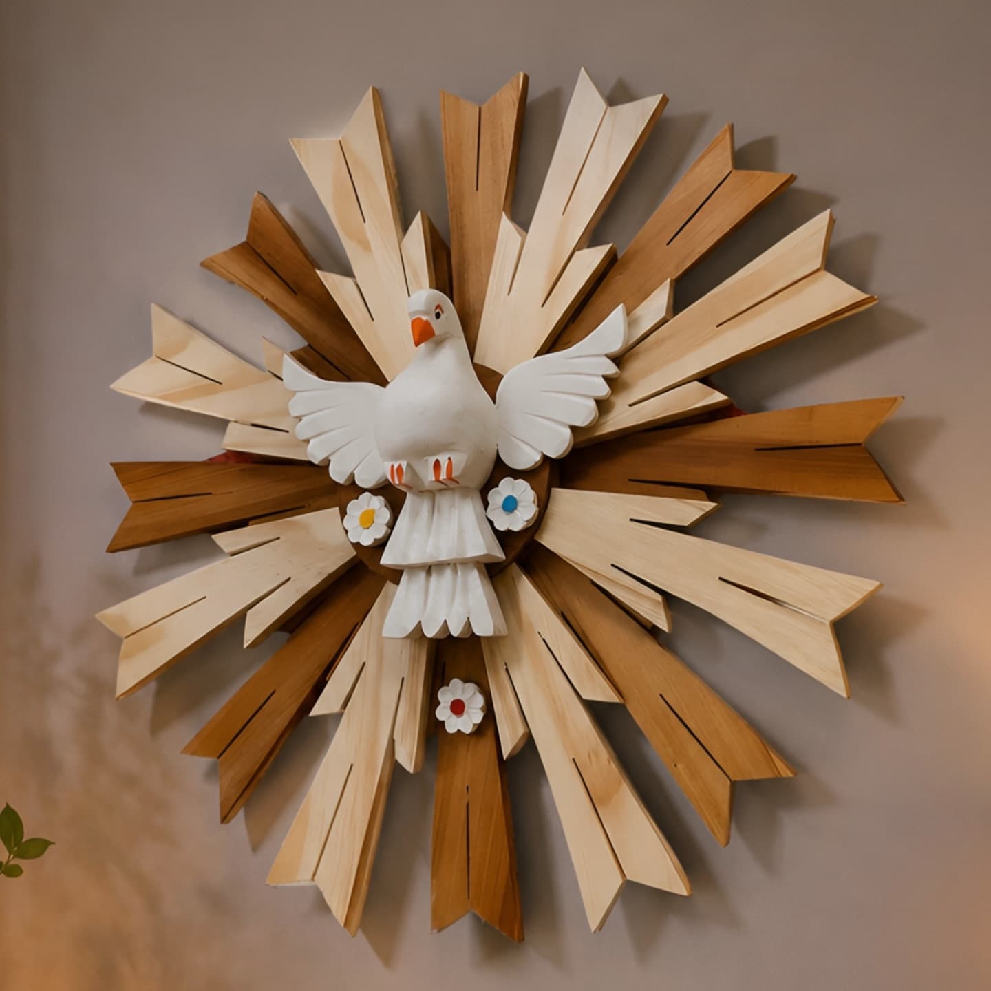 Divino Espírito Santo com Resplendor Duplo